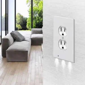 LED Night Light Receptacle Wall Plate With-On/Off Sensor